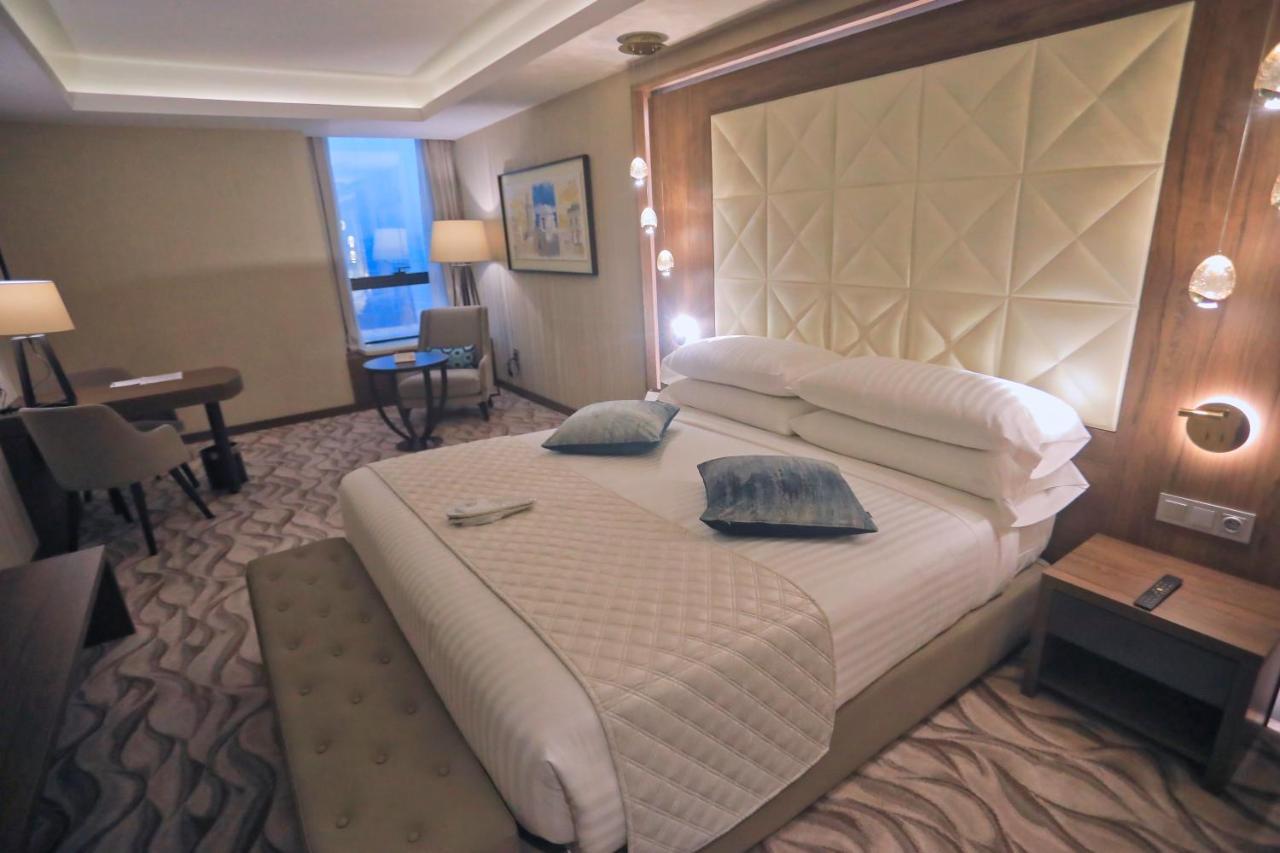 Az Hotels Grand Oran Es Senia Eksteriør billede