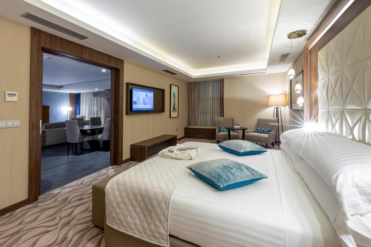 Az Hotels Grand Oran Es Senia Eksteriør billede