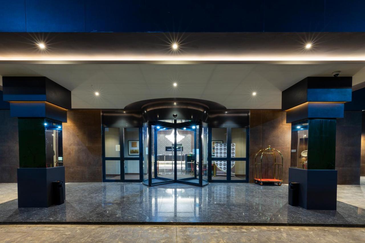Az Hotels Grand Oran Es Senia Eksteriør billede