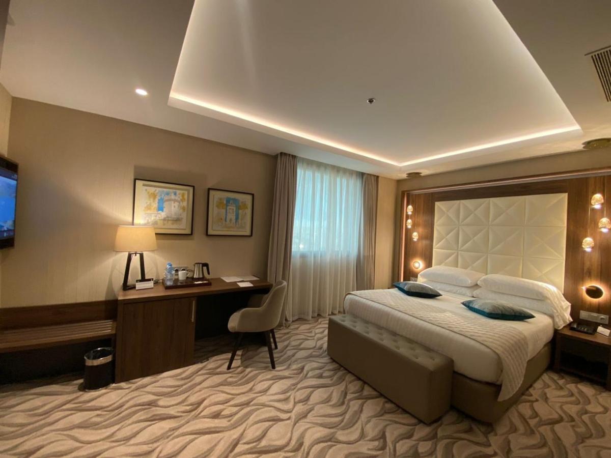 Az Hotels Grand Oran Es Senia Eksteriør billede