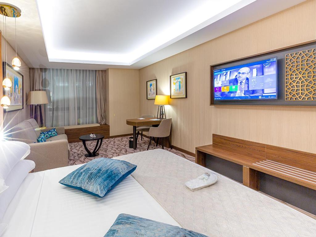 Az Hotels Grand Oran Es Senia Eksteriør billede