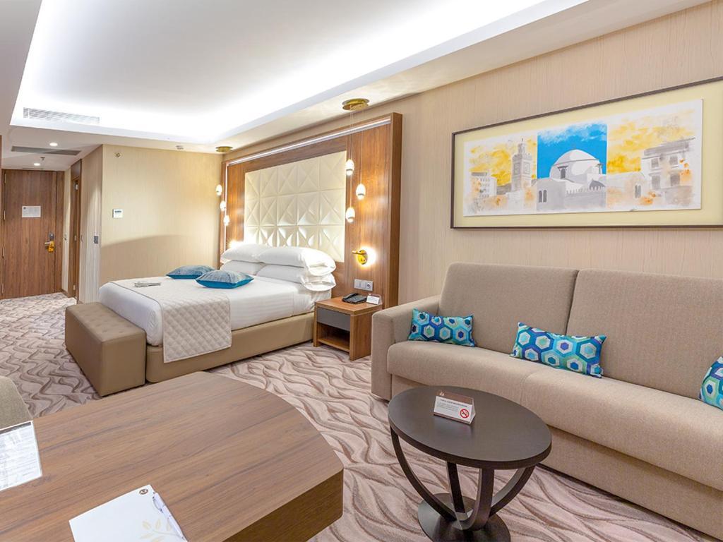 Az Hotels Grand Oran Es Senia Eksteriør billede